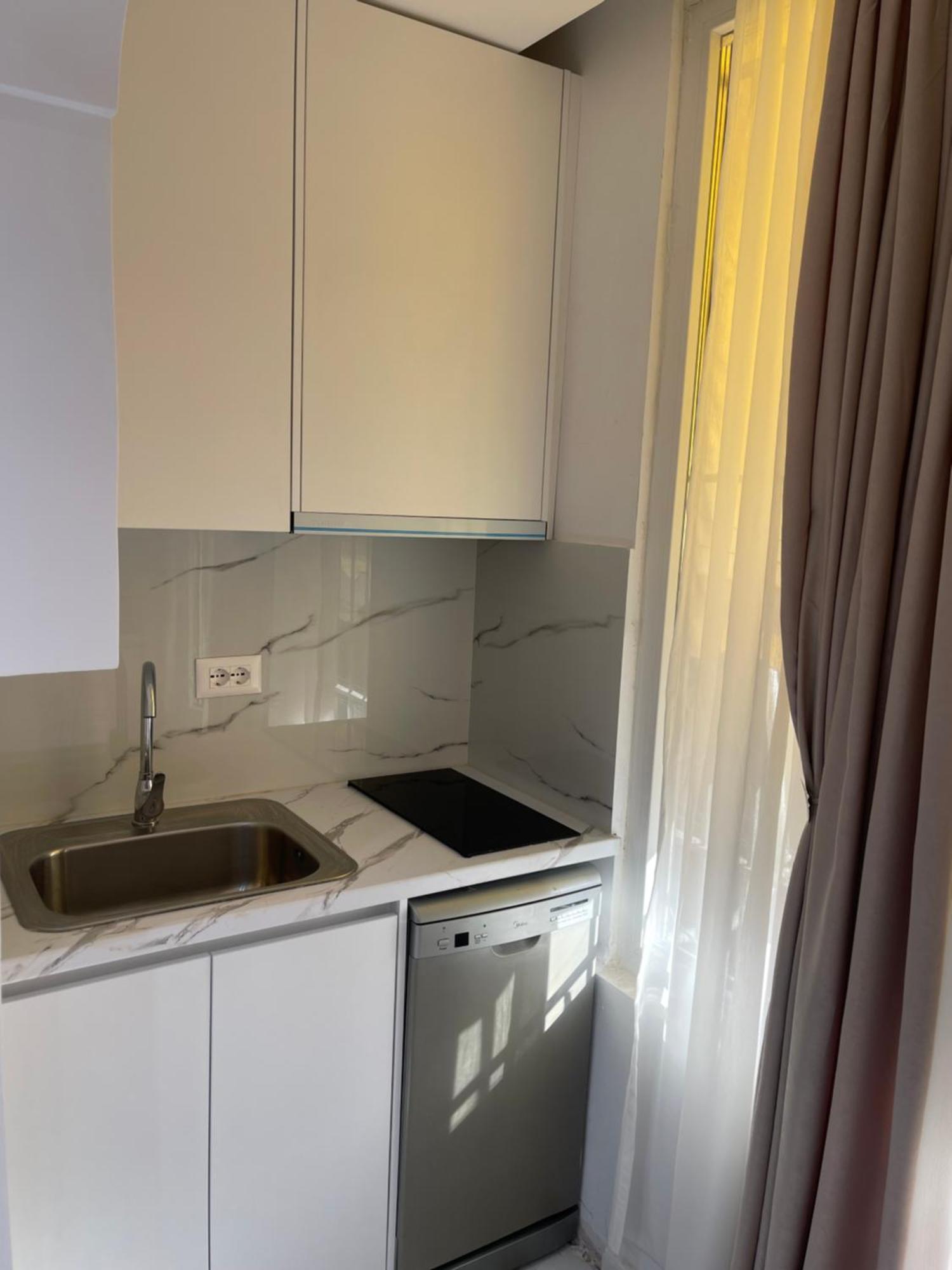 Midnight Apartments Tiranë Ngoại thất bức ảnh